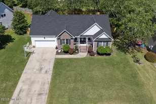 2466 Westminster Dr, Winterville, NC 28590 - Photo 2