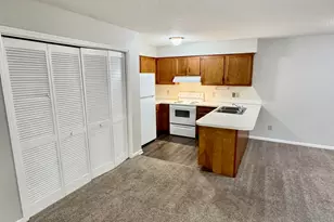 3400 Evans St, Greenville, NC 27834 - Photo 4