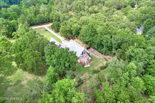 1076 Elm Dr, Lincolnton, GA 30817 - Photo 8