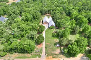 1076 Elm Dr, Lincolnton, GA 30817 - Photo 2