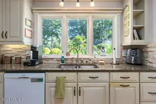 810 Madam Moores Ln, New Bern, NC 28562 - Photo 52