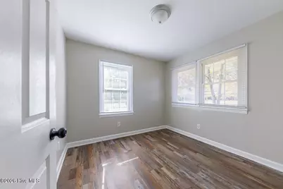 1801 Clark Avenue, New Bern, NC 28560 - Photo 8