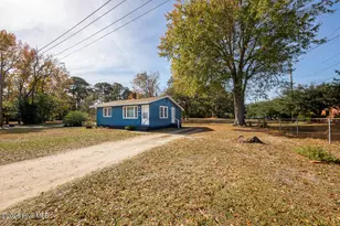 1801 Clark Ave, New Bern, NC 28560 - Photo 1