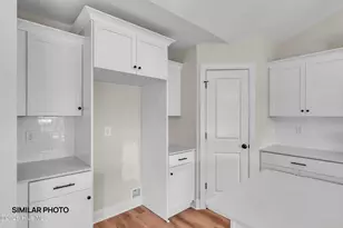 523 Large Oak Dr, Hubert, NC 28539 - Photo 10