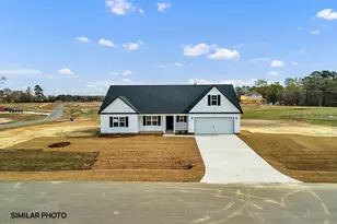 523 Large Oak Dr, Hubert, NC 28539 - Photo 2