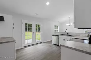 251 S Creek Dr, Jacksonville, NC 28540 - Photo 8