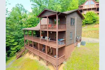198 Monarch Butterfly Trail, Murphy, NC 28906 - Photo 2