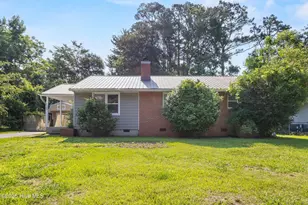 604 Jarman St, Jacksonville, NC 28540 - Photo 2
