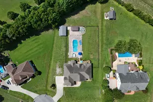 106 Gregg Ct, Moyock, NC 27958 - Photo 2