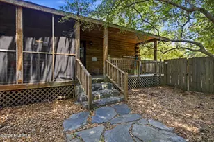 110 NE 72nd St, Oak Island, NC 28465 - Photo 4