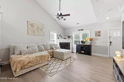 402 Satterfield Drive, New Bern, NC 28560 - Photo 6