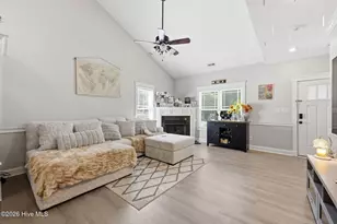 402 Satterfield Dr, New Bern, NC 28560 - Photo 6