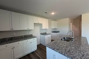 207 Baxley Dr, Dunn, NC 28334 - Photo 10