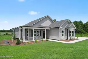 213 Tuscany Cir, Princeton, NC 27569 - Photo 2