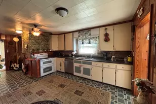 4086 Collins Dr, Lumberton, NC 28358 - Photo 12