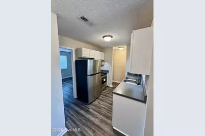1293 Park West Drive #9, Greenville, NC 27834 - Photo 6