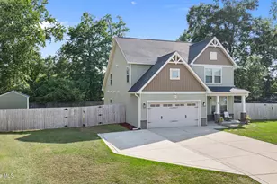 107 E Berkshire Ct, Goldsboro, NC 27530 - Photo 2