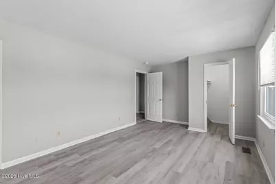 526 Myrtlewood Circle, Jacksonville, NC 28546 - Photo 12