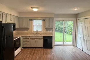 110 N Elm St, Greenville, NC 27858 - Photo 8