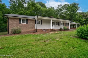 215 E Franklin St, Spring Hope, NC 27882 - Photo 2