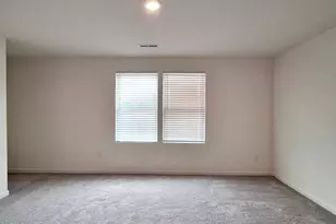 2425 Brookville Dr, Greenville, NC 27834 - Photo 8