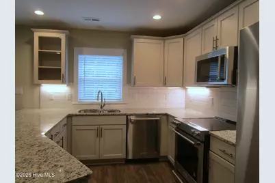 302 Holly Street S, Emerald Isle, NC 28594 - Photo 4
