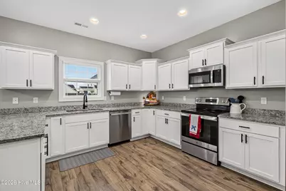 563 Appalachian Trail N, Jacksonville, NC 28546 - Photo 14