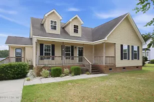 551 Eagles Nest Rd, Grimesland, NC 27837 - Photo 2