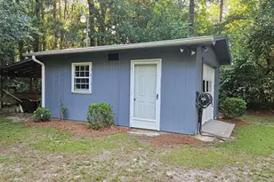 105 Forest Dr, Clinton, NC 28328 - Photo 4