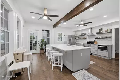 912 W Church Street, Elizabeth City, NC 27909 - Photo 12