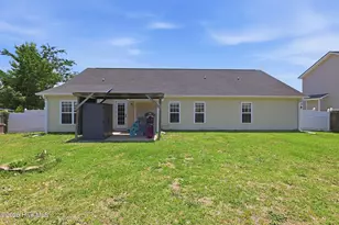 136 Bennington Dr, Raeford, NC 28376 - Photo 30