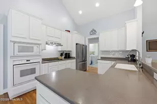 1013 Barkentine Dr, New Bern, NC 28560 - Photo 32