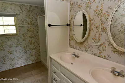 209 Queens Road, Hubert, NC 28539 - Photo 10