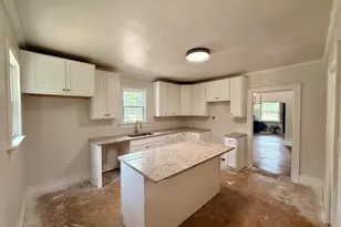 301 W Harper St, Snow Hill, NC 28580 - Photo 10