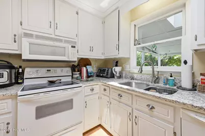 626 W Firetower Road, Swansboro, NC 28584 - Photo 16