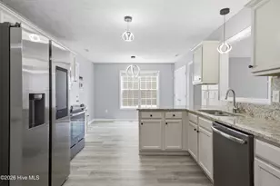2206 Foster Gwin Ln, Fayetteville, NC 28304 - Photo 2