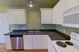 627 Tabor Ln, Wilmington, NC 28405 - Photo 8