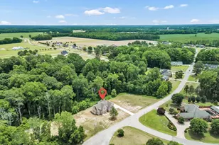 2038 Autumn Dr, Kinston, NC 28501 - Photo 12