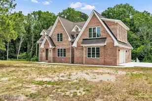 2038 Autumn Dr, Kinston, NC 28501 - Photo 4