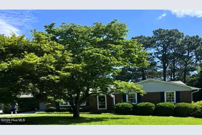 402 Stacy Avenue, Hamlet, NC 28345 - Photo 2