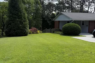 402 Stacy Ave, Hamlet, NC 28345 - Photo 8