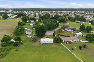405 Lynchfield Dr, New Bern, NC 28560 - Photo 22