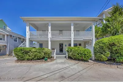 715 Carolina Beach Avenue N, Carolina Beach, NC 28428 - Photo 2