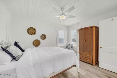 715 Carolina Beach Avenue N, Carolina Beach, NC 28428 - Photo 10