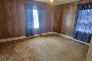 329 E 11th St, Washington, NC 27889 - Photo 18