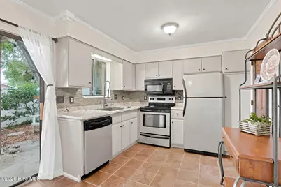 113 Bonner Avenue #105, Morehead City, NC 28557 - Photo 14