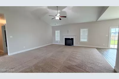712 Hope Dexter Drive, Jacksonville, NC 28546 - Photo 2