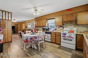 226 Carrolls Rd, Warsaw, NC 28398 - Photo 18