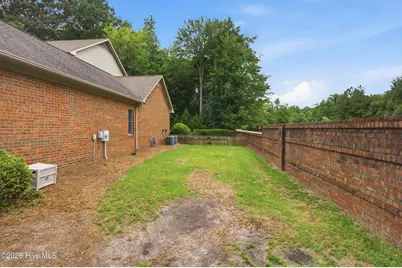 1010 Devonshire Drive, Trent Woods, NC 28562 - Photo 32