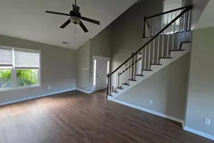 407 John Deere Ct, Richlands, NC 28574 - Photo 8
